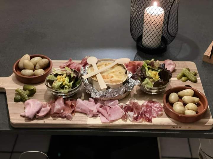 Dégustation conviviale planche apéritive Danjoutin